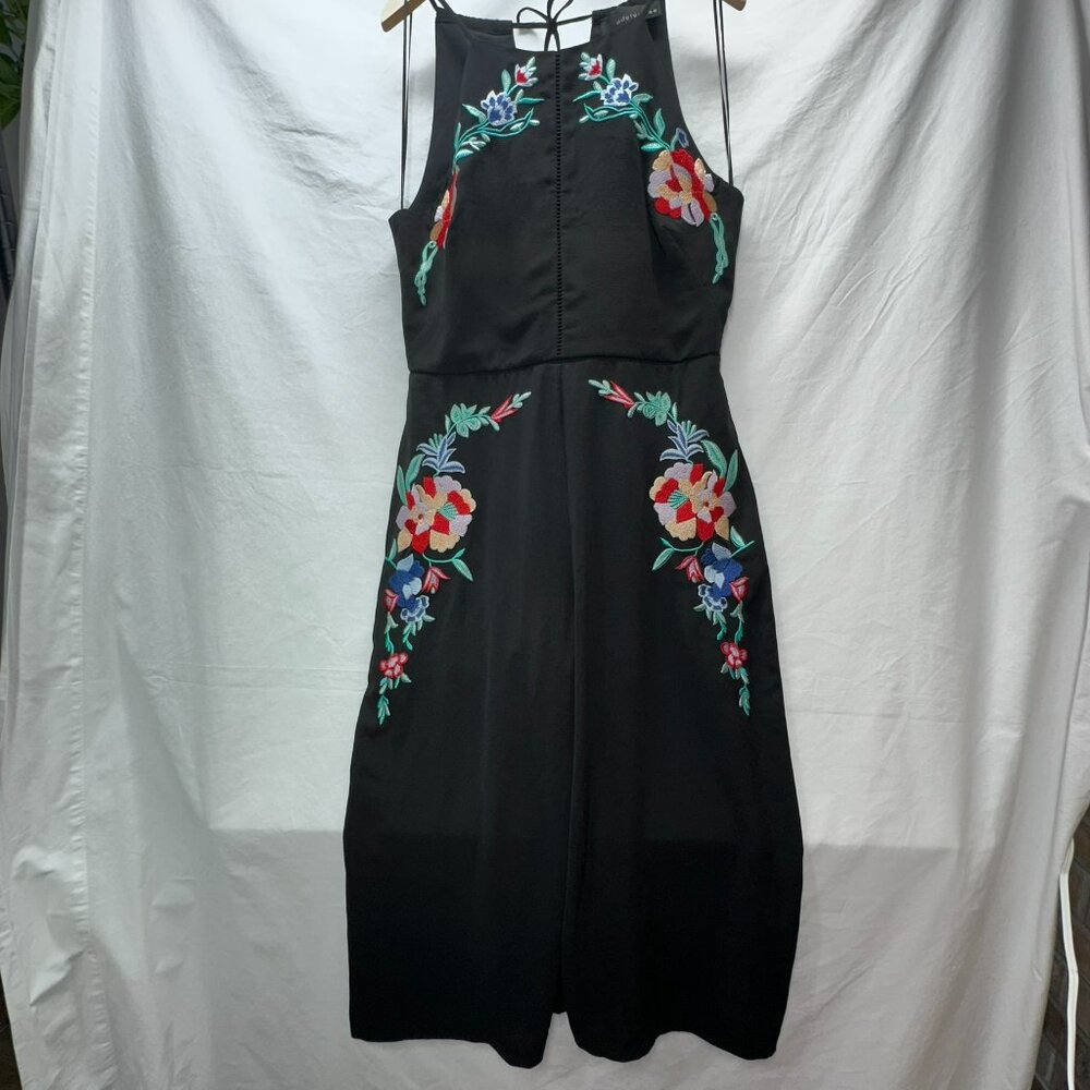 Adelyn Rae Culottes Jumpsuit Black Embroidered Floral Size Large Wide Leg Sleeve